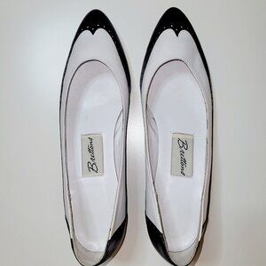 Vintage Bretton's Wingtip Dress Shoes *Mint* Size 9